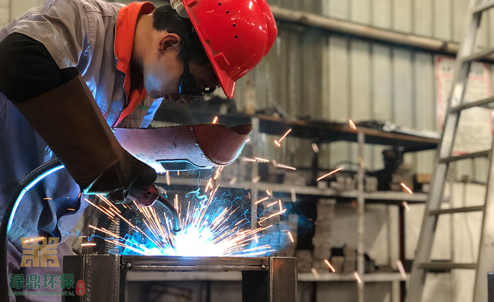 廠區(qū)一角(3)